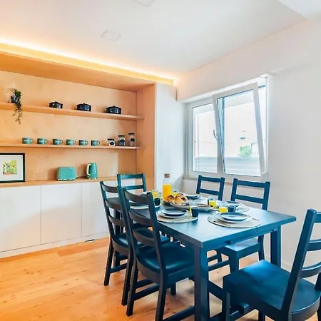 Oeiras Spacious And Coastal Flat * 帕克德阿科斯
